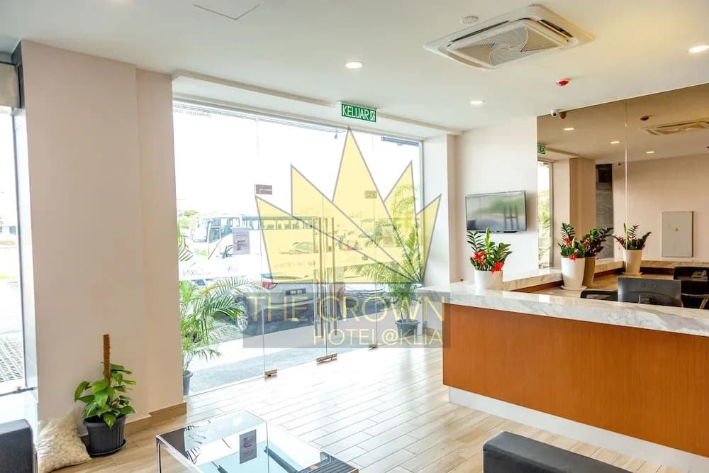 The Crown Hotel Klia - photo 2