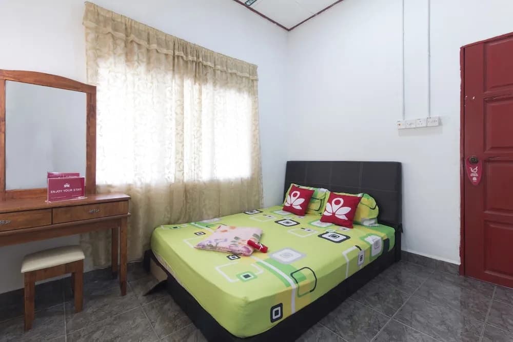 ZEN Home Nabil Nabila Homestay - photo 12