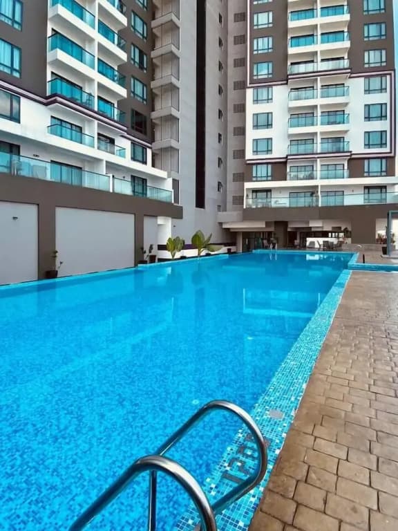 Rooftop Pool Jalan Landmark Apartments - photo 16