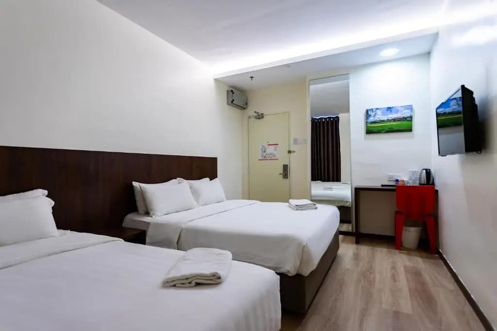 Emart Hotel (Riam) - photo 3