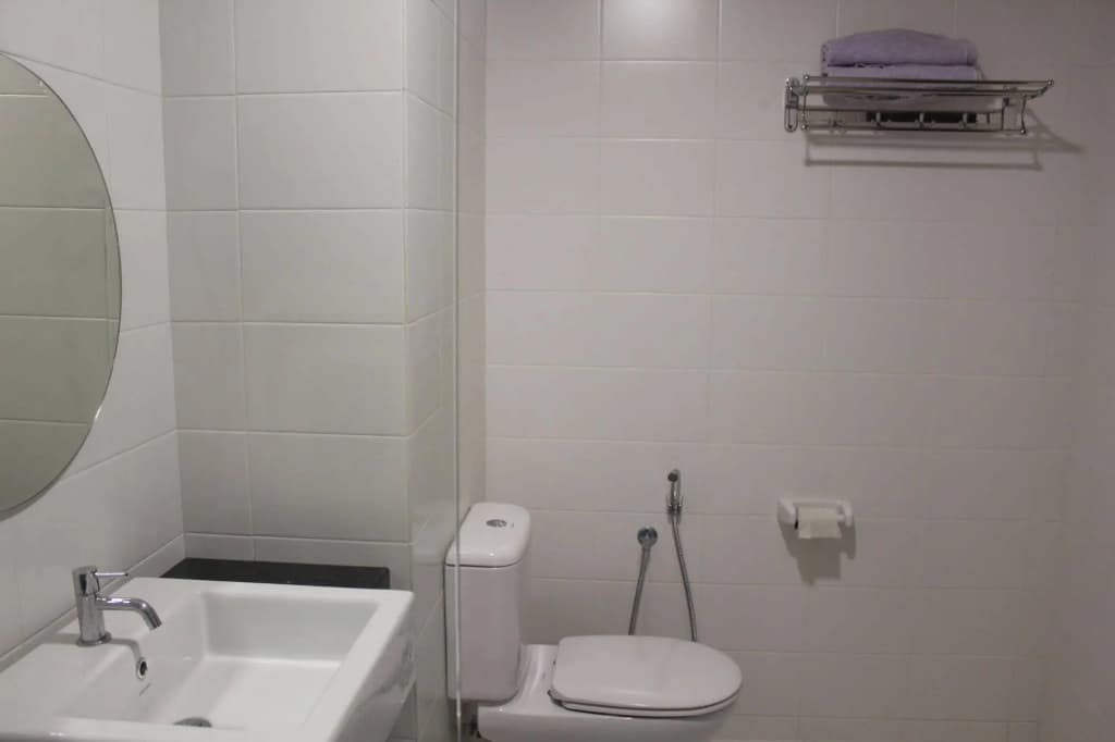 De Houz - Trefoil Setia Alam Home Stay - photo 8