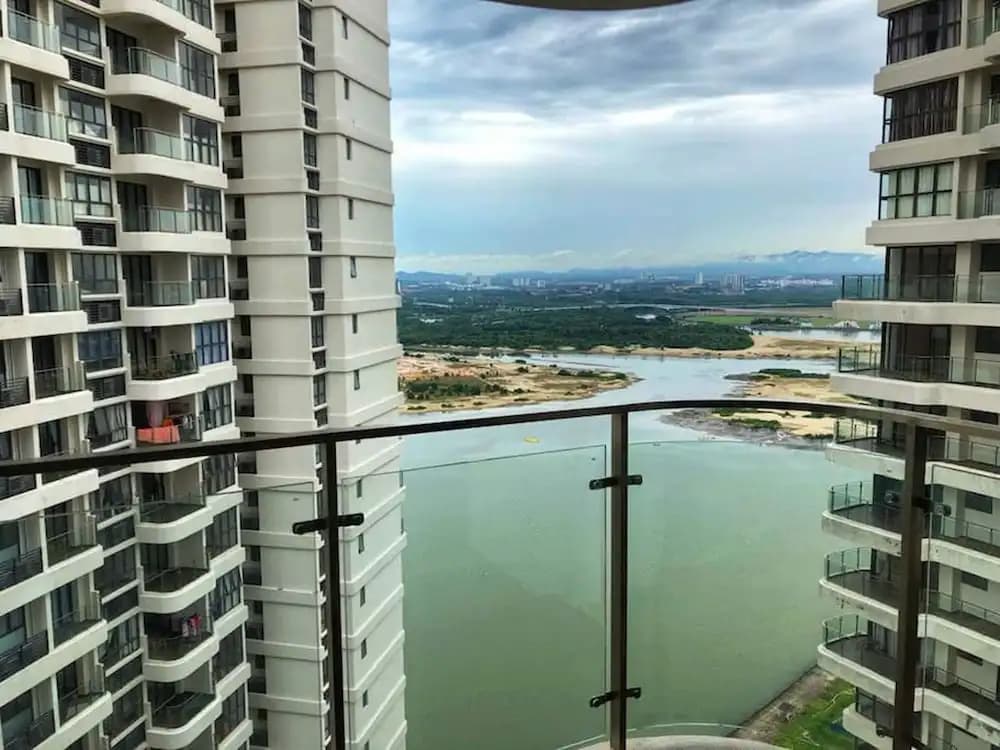 Bali Style 2 Bedroom @ Country Garden Danga Bay - photo 21