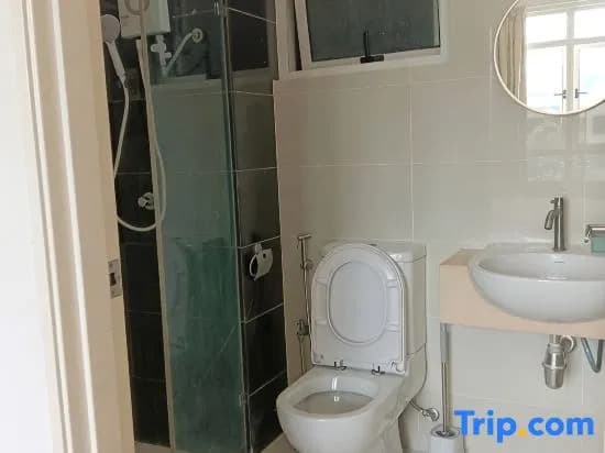 Spacious 3Bedroom Unit@16Sierra near MRT/Rafflesia/Equine/IOI City Mall - photo 1