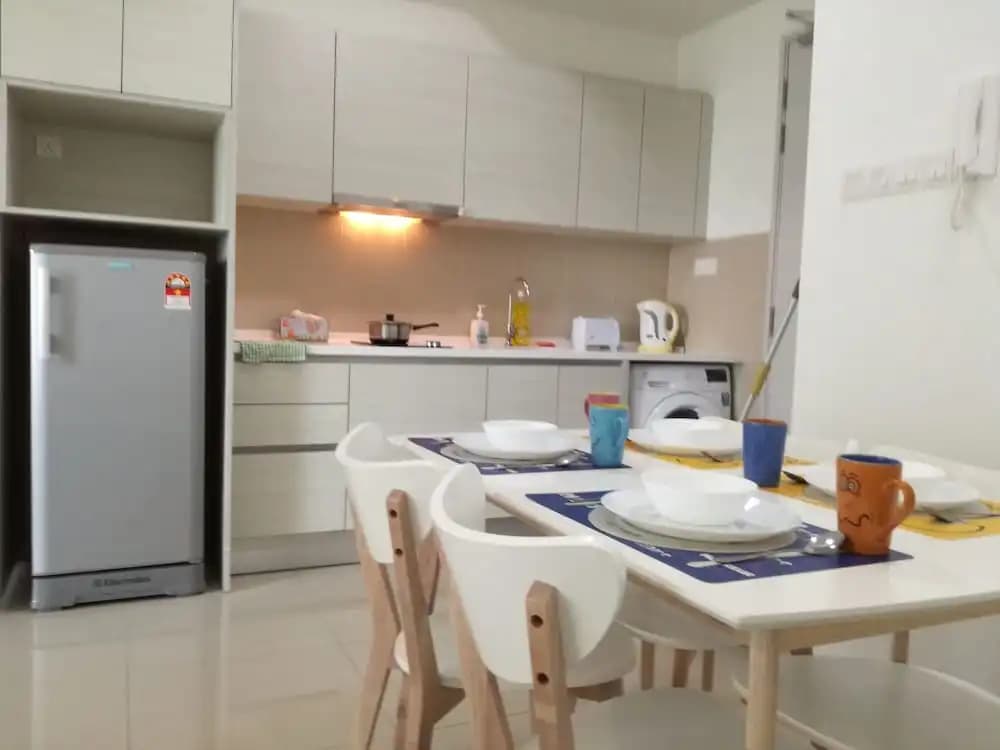 Sinar Rasa Homestay at I-Soho, I-City - photo 28