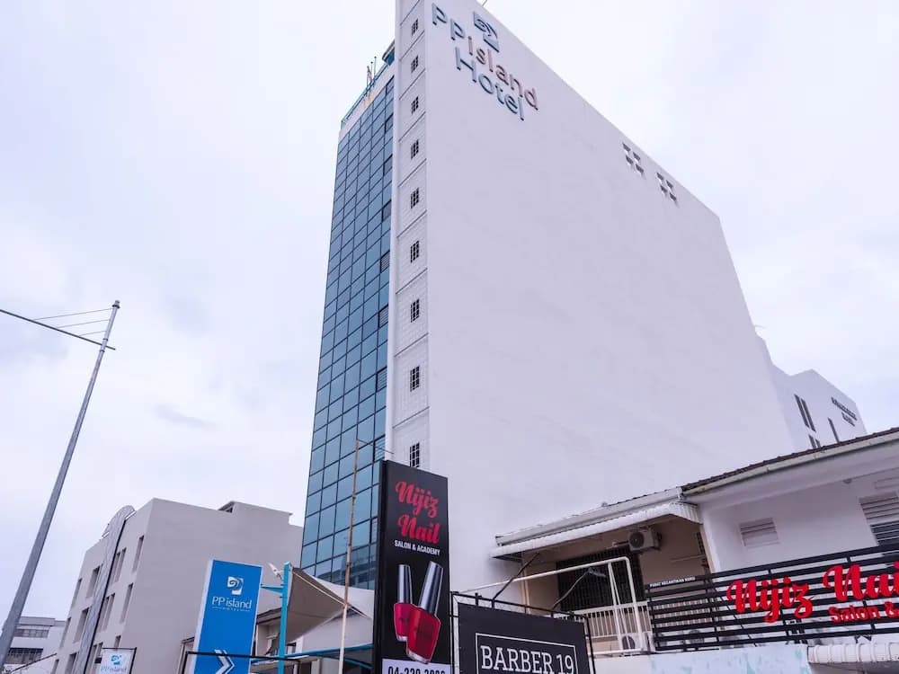 OYO 89421 PP Island Hotel - photo 1