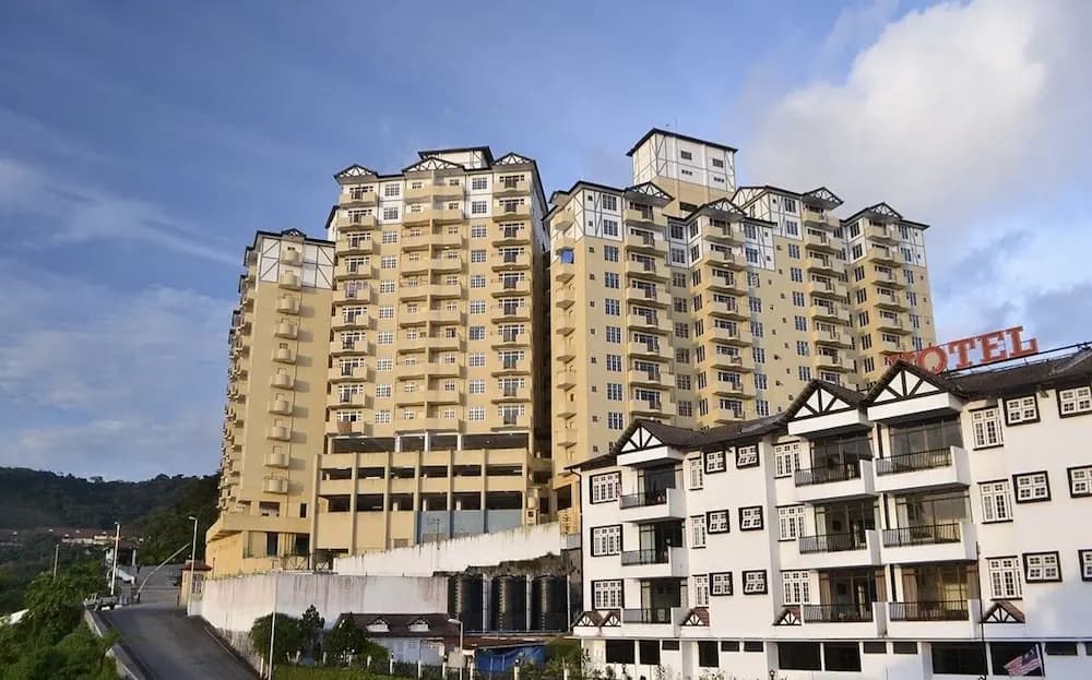 SA Apartments at Crown Imperial Court - photo 11