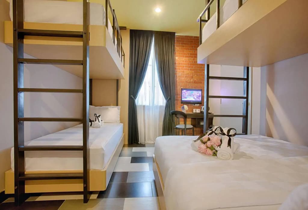 the youniQ Hotel - photo 7