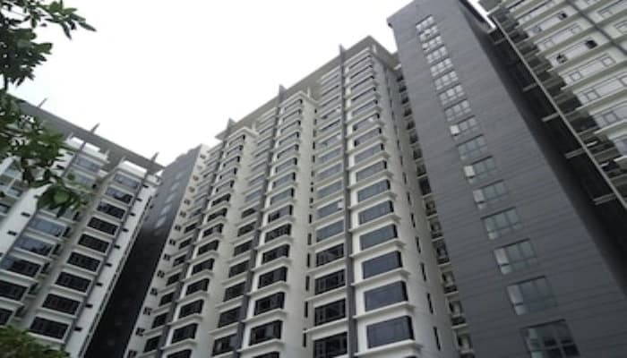 Cosy suite near Airport and LRT station - photo 1