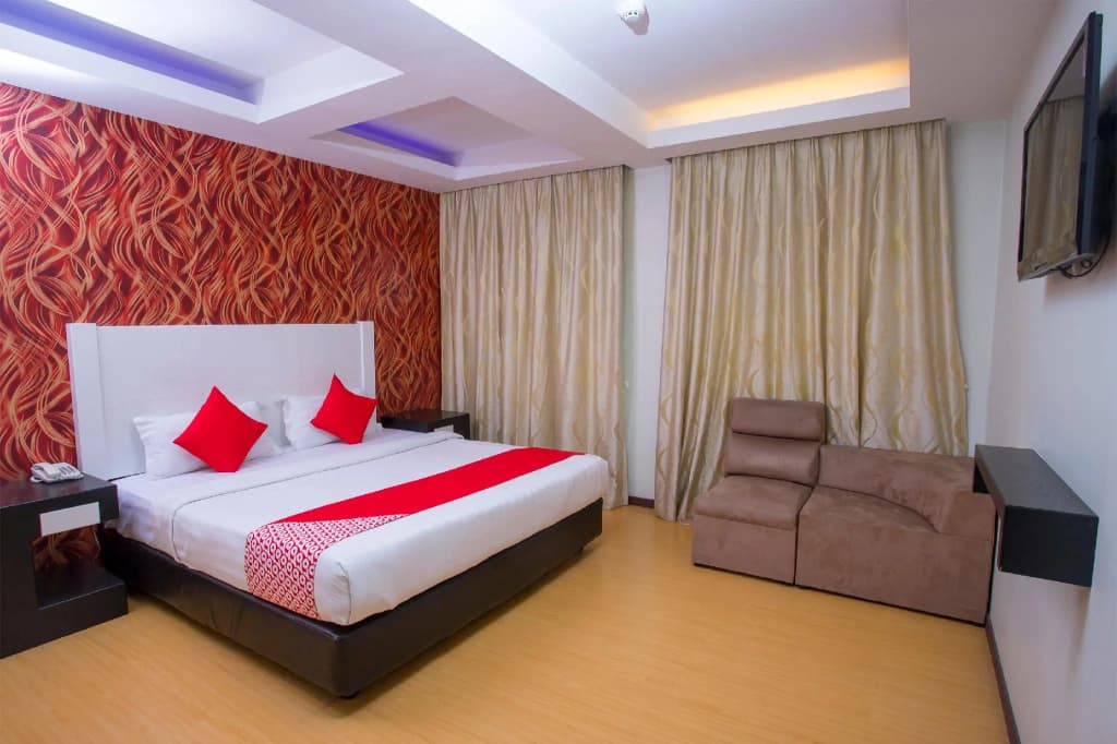 OYO 44037 King Park Hotel - photo 3