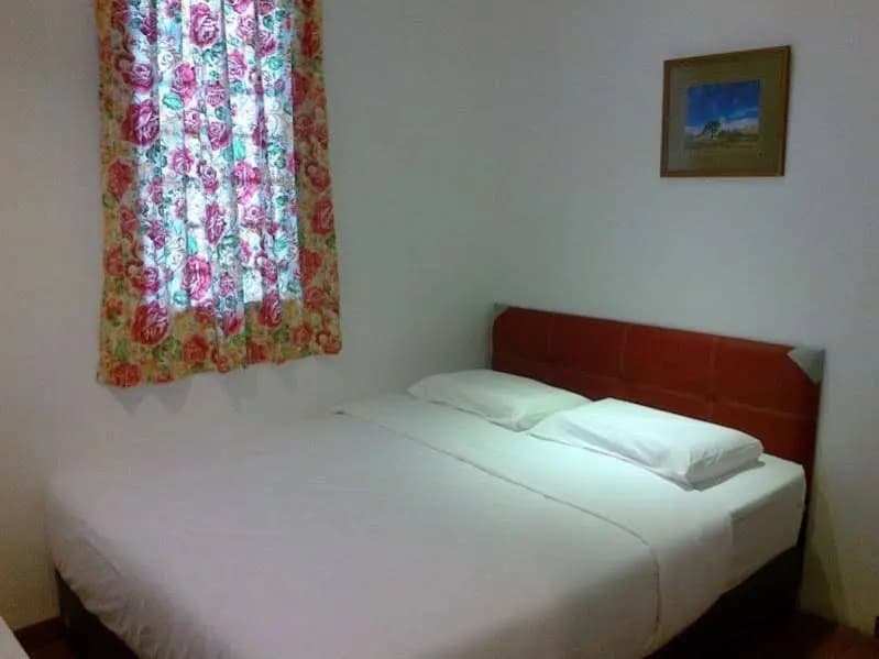 Hotel Zamburger Taman Nusa Jaya - photo 5