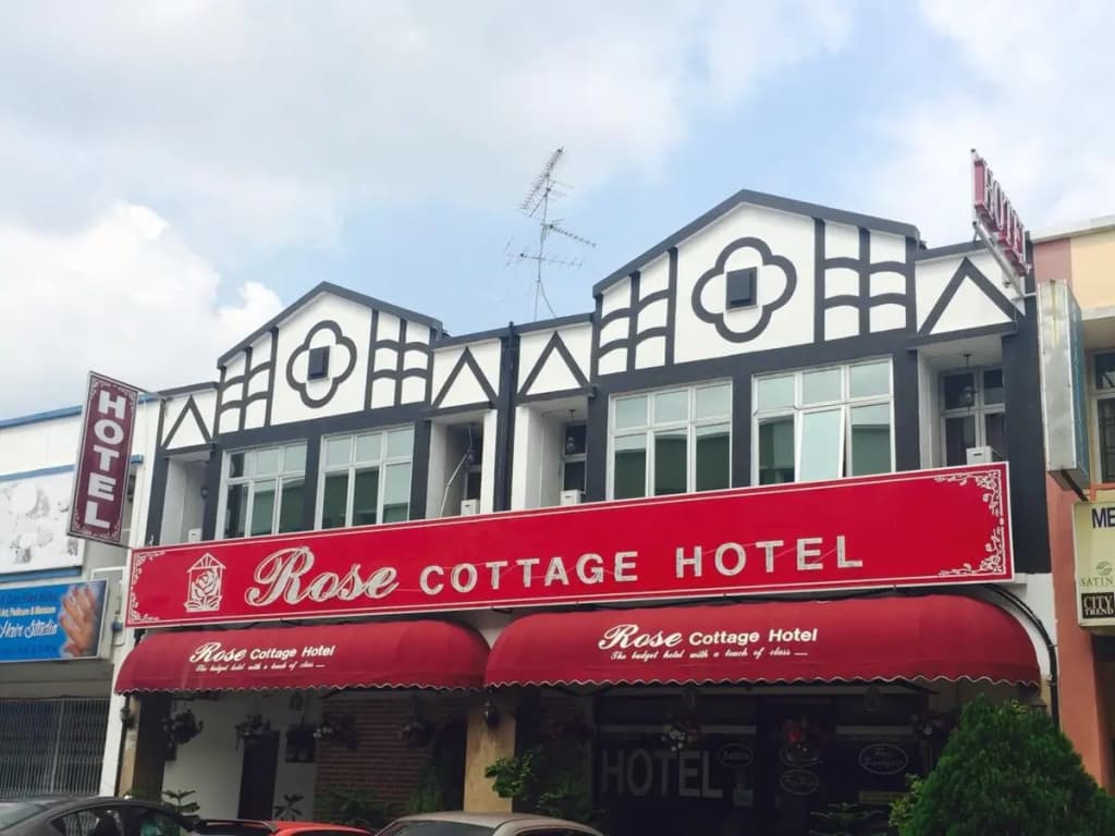 Rose Cottage Hotel Taman Daya - photo 1