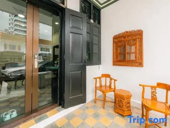 Gurney Heritage House nearby Gurney Drive by Yoursuperhost - photo 5