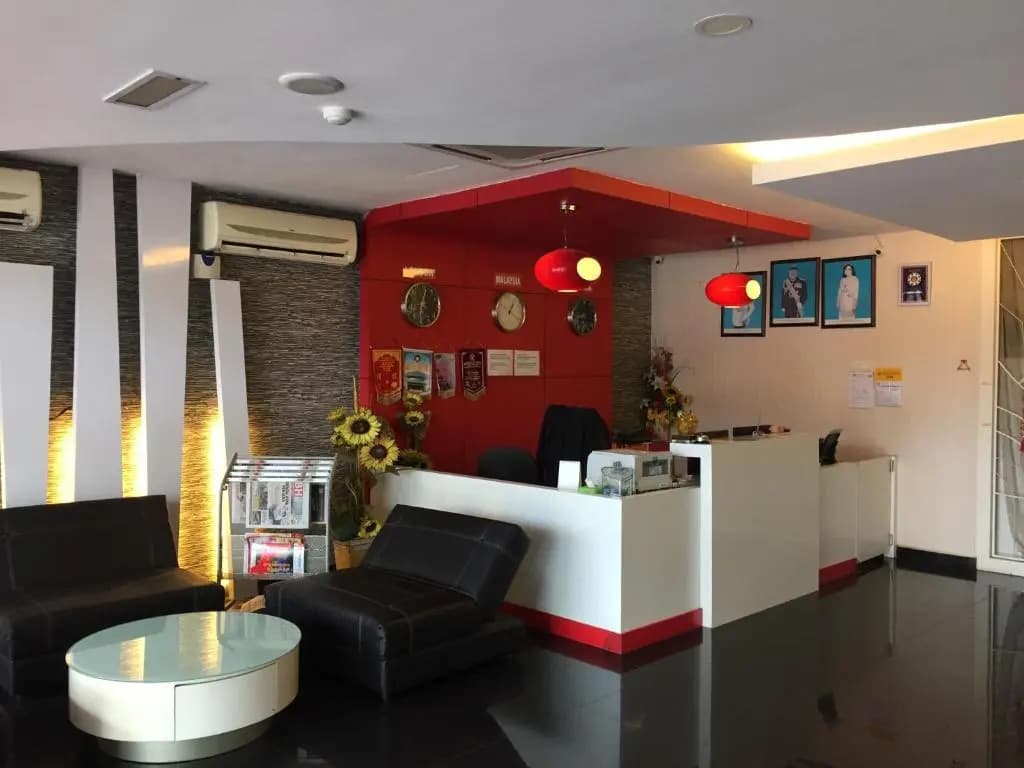 U & Me Hotel - photo 12