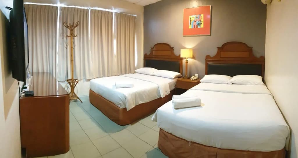 Golden Court Hotel @ Taman Pelangi - photo 17