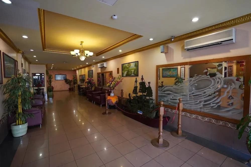 FullyWell Hotel - photo 14