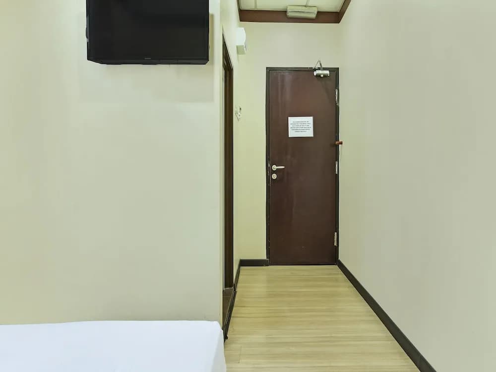 Hotel O Ezzyhome Johor Jaya - photo 4