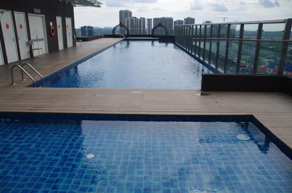The Afiniti City View Apartment - photo 13