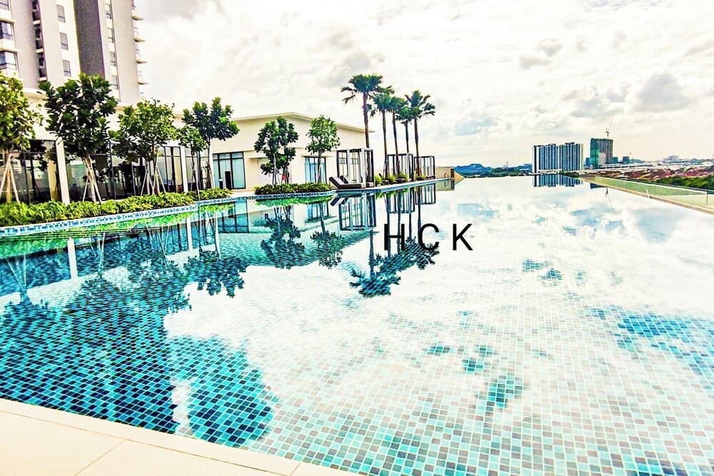 Mall Suite at Sunsuria Forum by HCK - photo 7