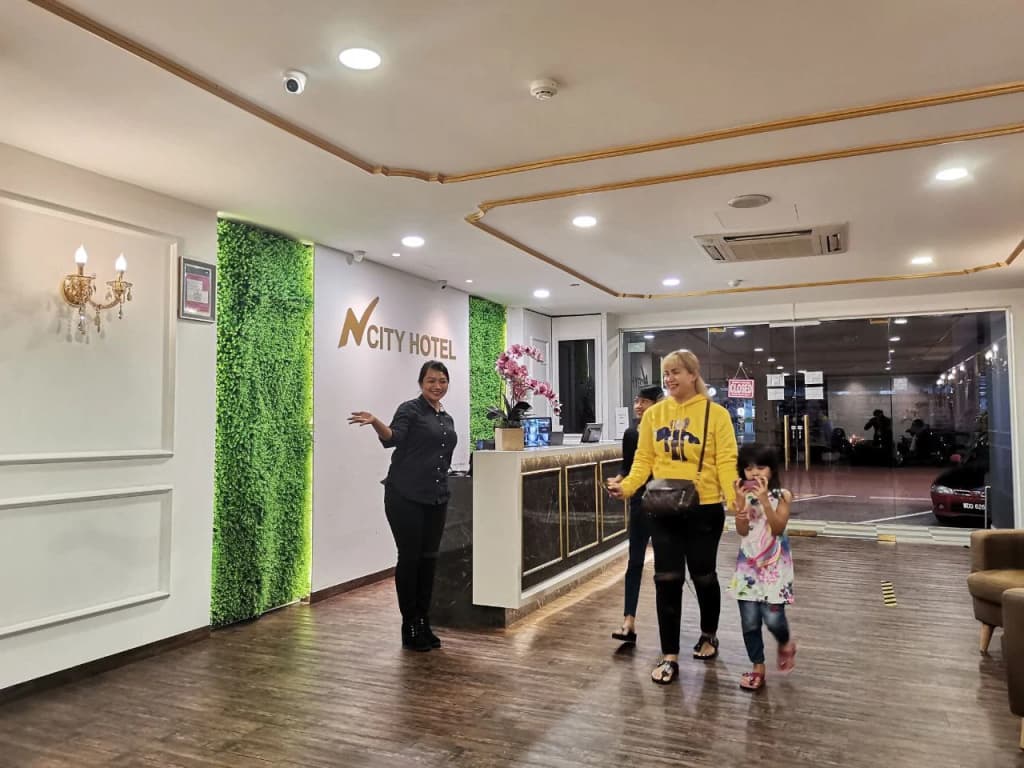 N City Hotel - photo 12
