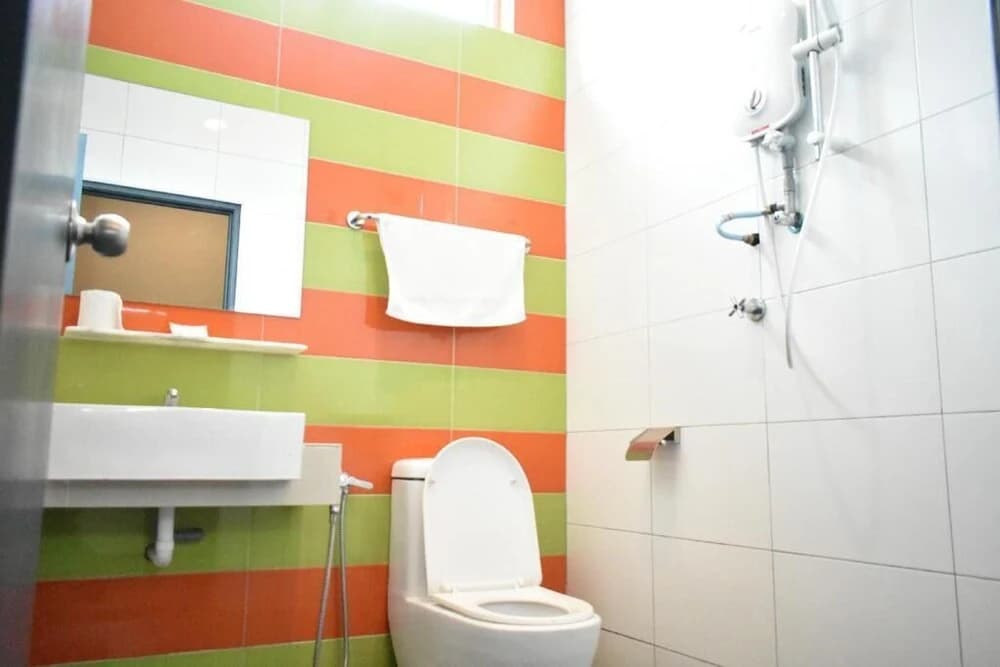 Karang Timur Motel - photo 6