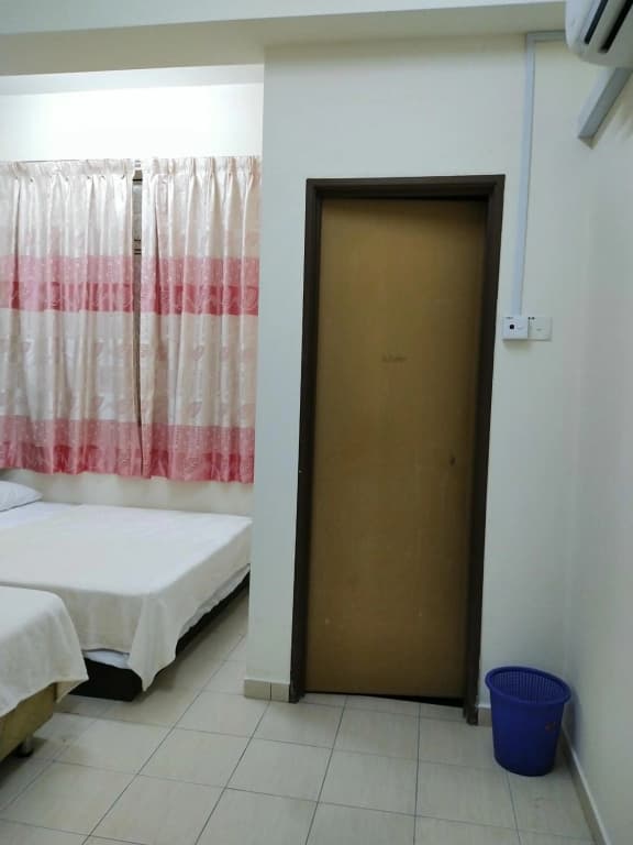 Cozy Homestay KTCC Mall Pantai Batu Burok HSNZ 3BR Pangsapuri Ladang Gemilang 1 by NadiHome - photo 10