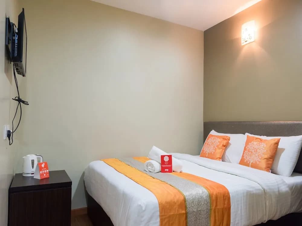 Ledang Hotel - photo 2