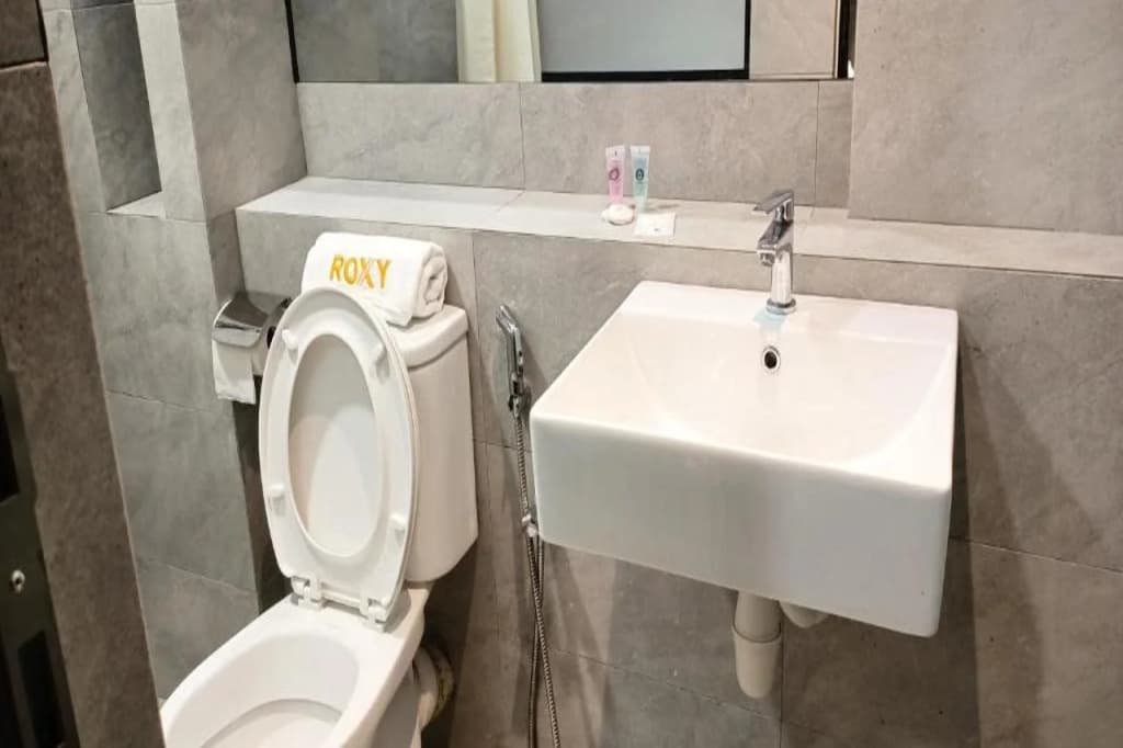 Roxy Hotel Sri Aman - photo 7