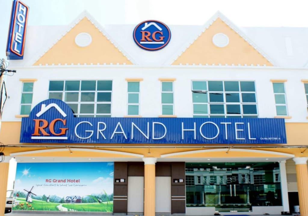 RG Grand Hotel - photo 1