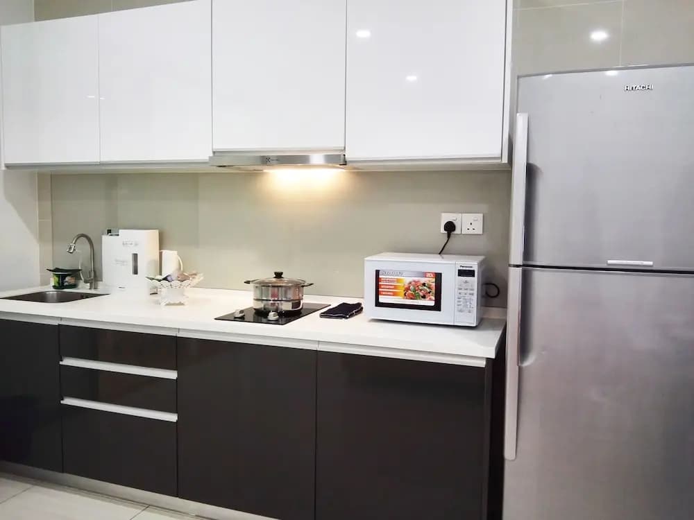 Mid Valley KL Gateway Family Suite Near LRT - photo 19