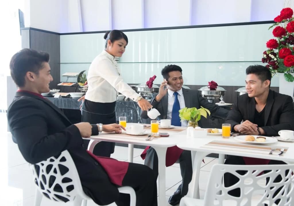 Grand Alora Hotel - photo 32