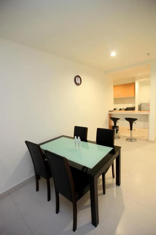 Merdeka Suites Hotel - photo 13