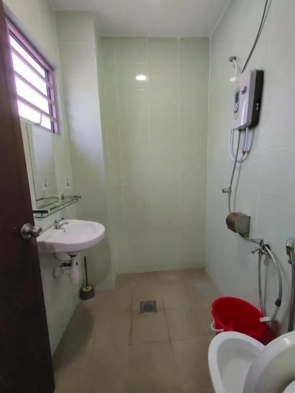 Mutiara Height Homestay - photo 8