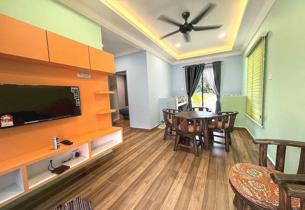 Capital O 90949 Pelangi Beach Resort Mersing - photo 21