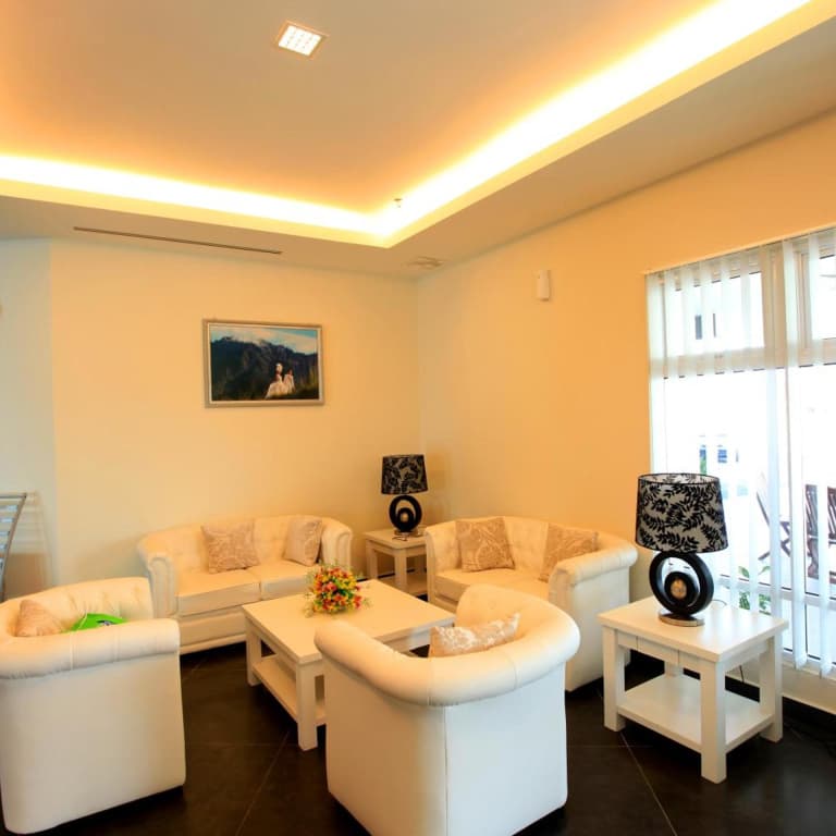 Merdeka Suites Hotel - photo 10