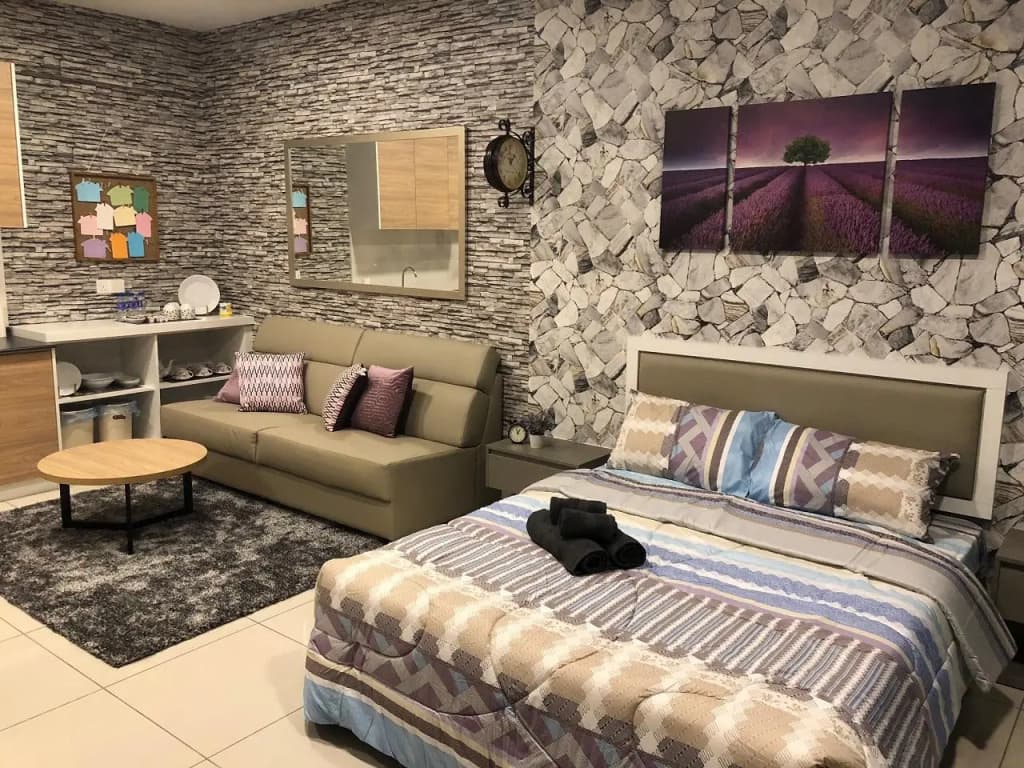 Buff Evo Soho Bangi Sentral with NETFLIX & WiFi - photo 3