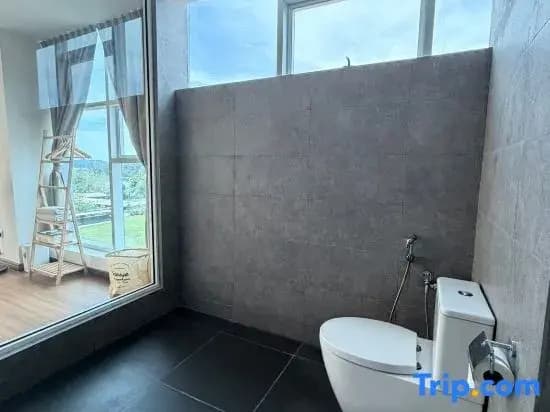 Sea & Forest | 180° Dual-View 3BR | Urban Oasis - photo 1