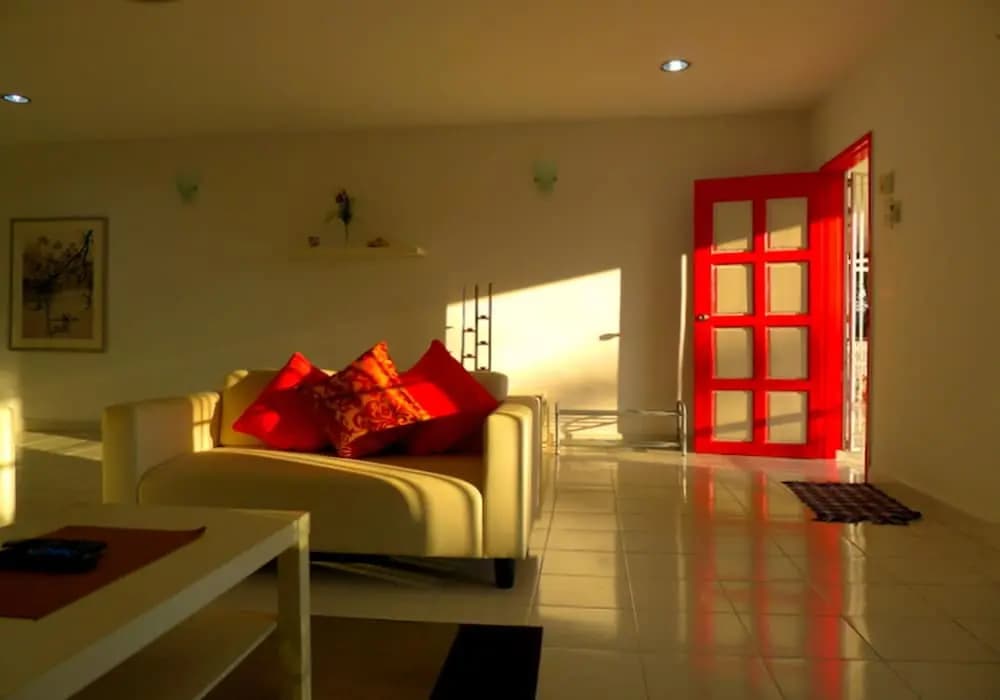 Red Door Apartments - photo 1