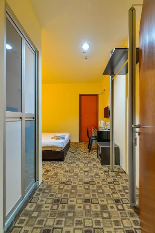 Pegasus Inn Hotel - photo 13