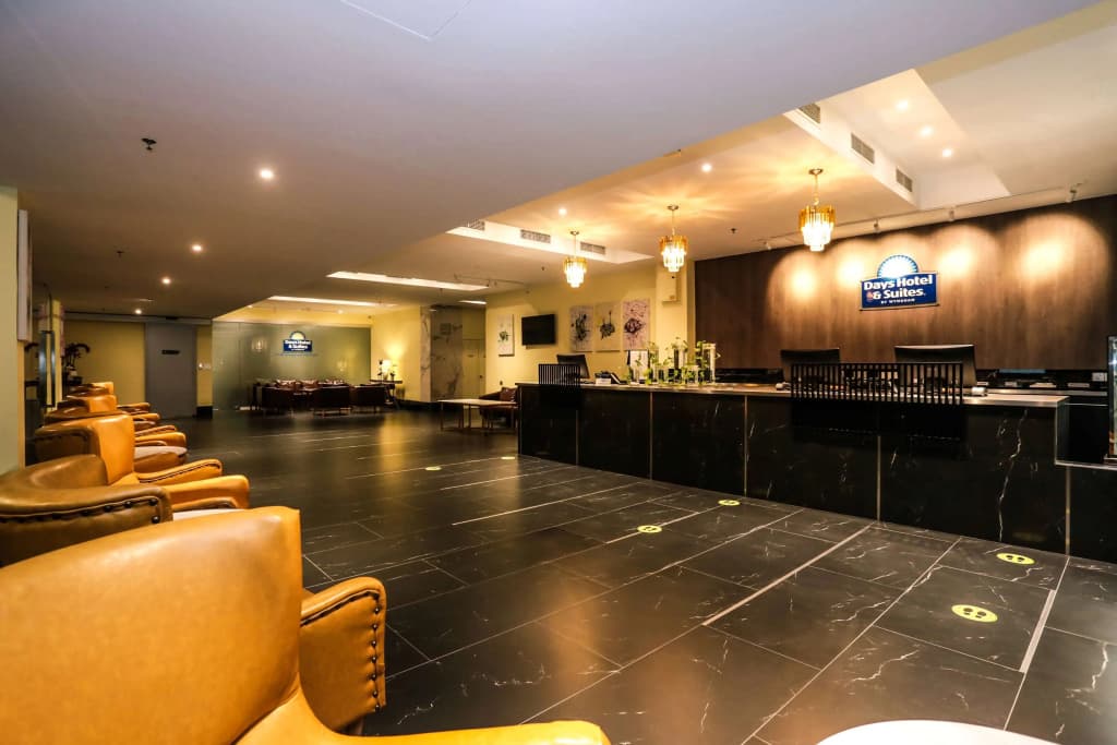 Days Hotel and Suites Fraser Business Park KL - main photo