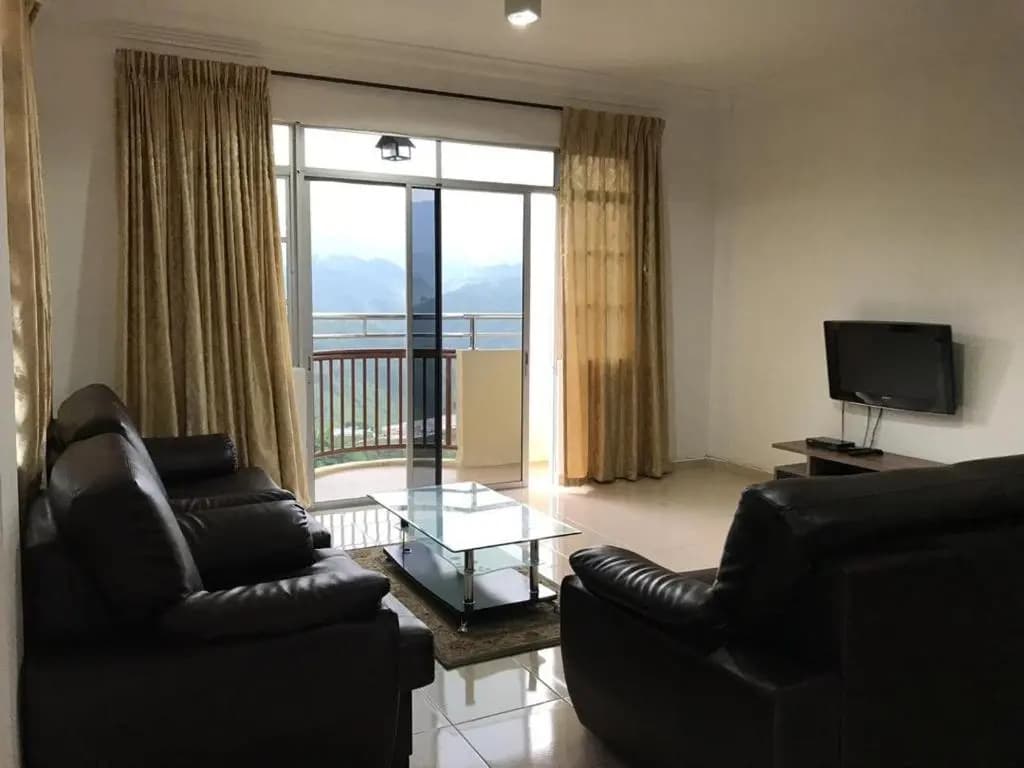 3 Rooms Apt @ Crown Imperial Court - main photo