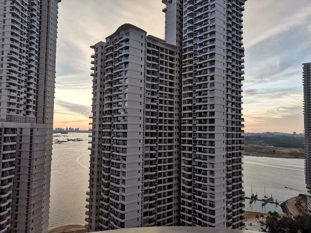 5 Star Resort at Danga Bay - photo 15