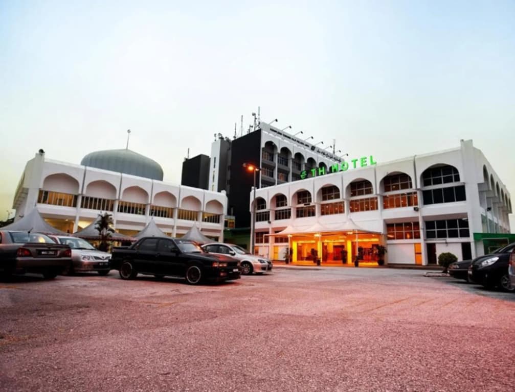 TH Hotel Kelana Jaya - photo 14