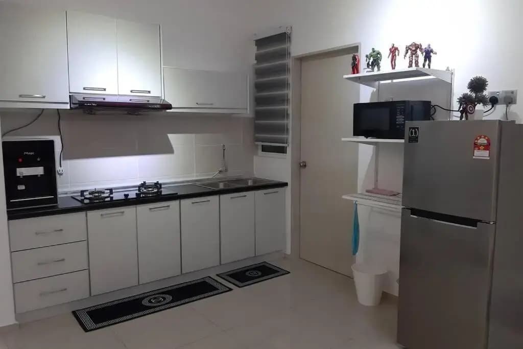 Avengers Homestay @ KLIA + FREE Wifi & Netflix - photo 13