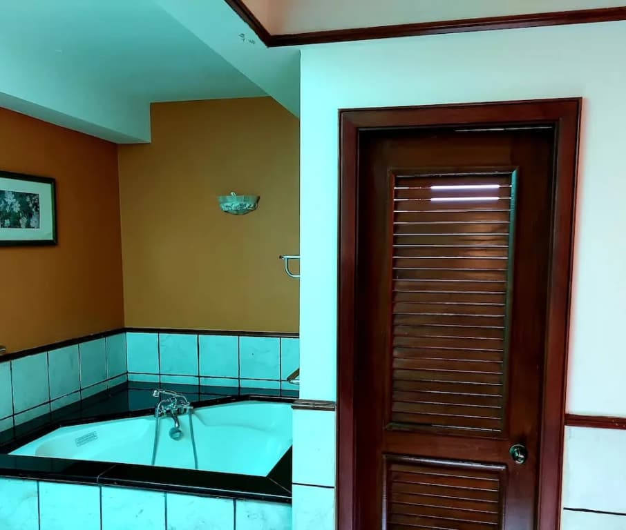 Alpine LXPD Full Seaview Water Chalet - photo 8