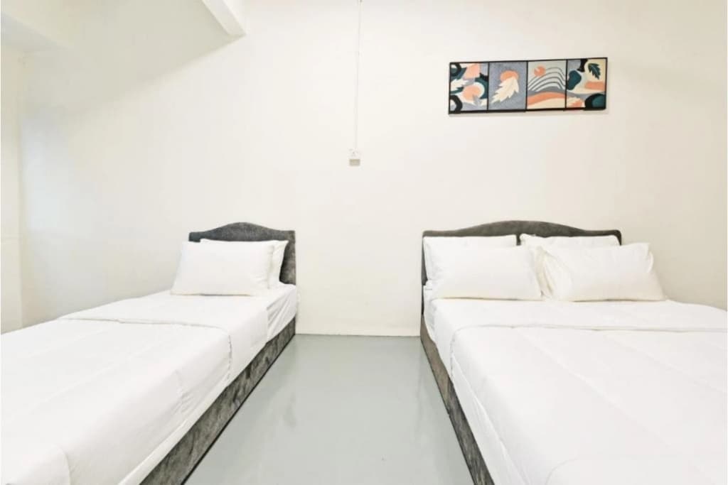 Hotel O S Homestay - photo 5