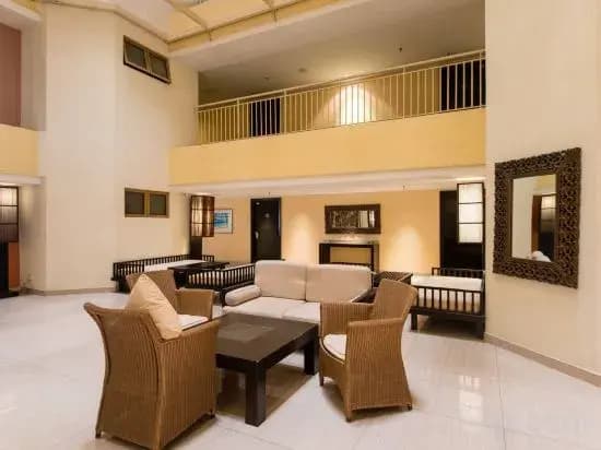 New Town Resort Suites at Pyramid Tower - photo 4