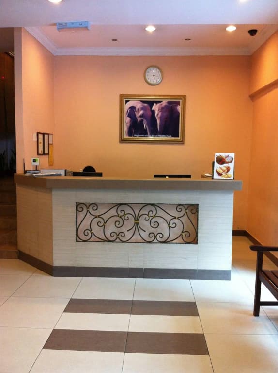 Seri Borneo Hotel - photo 2