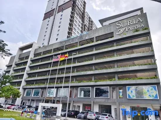 sp13a Netflix 6pax 2park kelab Rahman putra Sungai buloh - photo 7