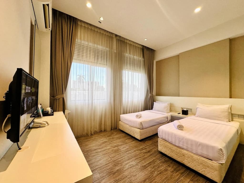 T Hotel Macallum - photo 30