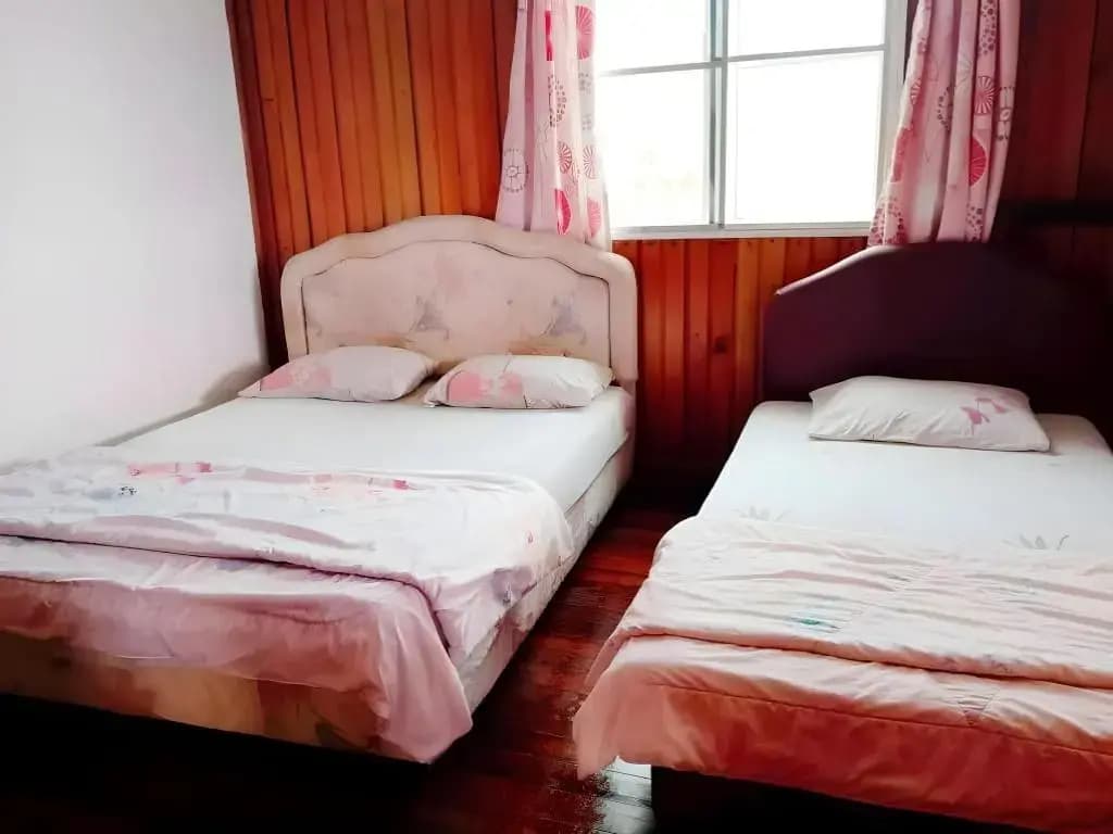 Strawberry Garden Hotel - photo 4